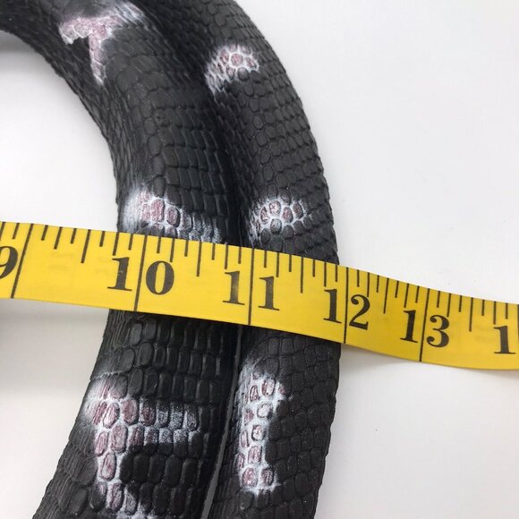 Toys R Us Maidenhead Cobra Snake Large Plastic Rubber Prop Toy Animal Black - Picture 12 of 12